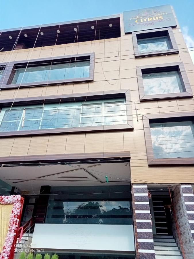 לקנאו Hotel Citrus מראה חיצוני תמונה